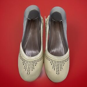 Vionic Women Size 7.5 M Whisper Cream Leather Comfort Ballet Flats Slip-on EUC